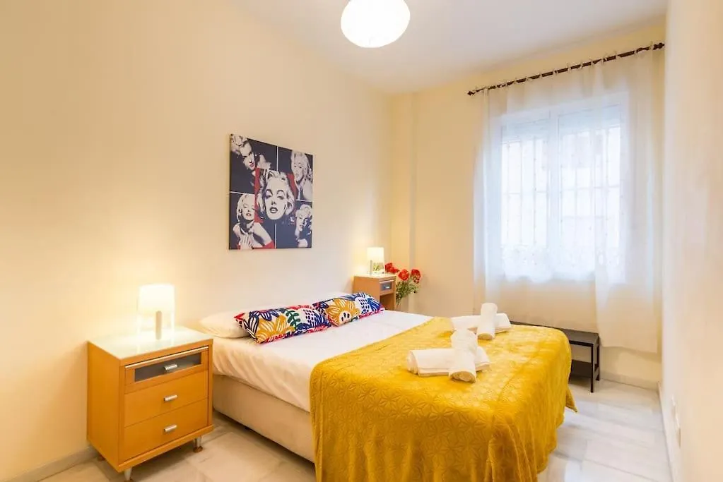 Apartment Bright, Quiet And Nice Ground Floor In The Center Malaga